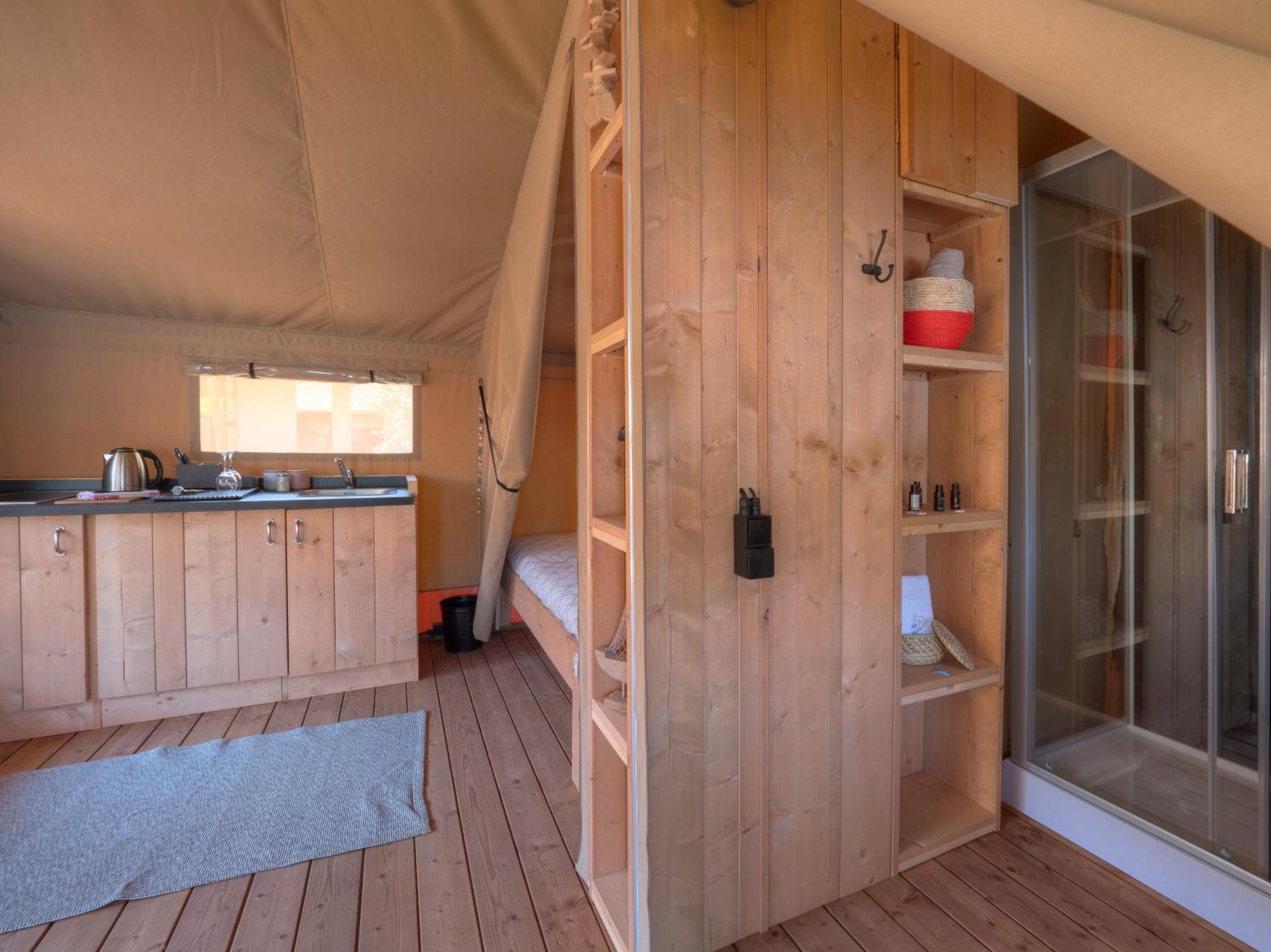 فندق Sea Glamping كوتور المظهر الخارجي الصورة