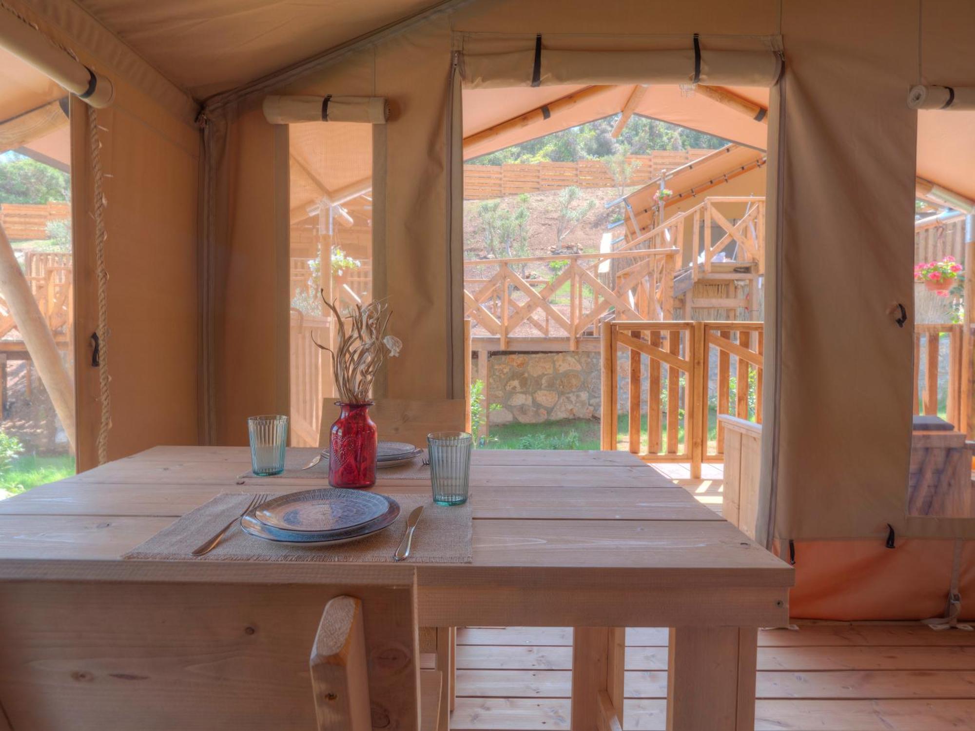فندق Sea Glamping كوتور المظهر الخارجي الصورة