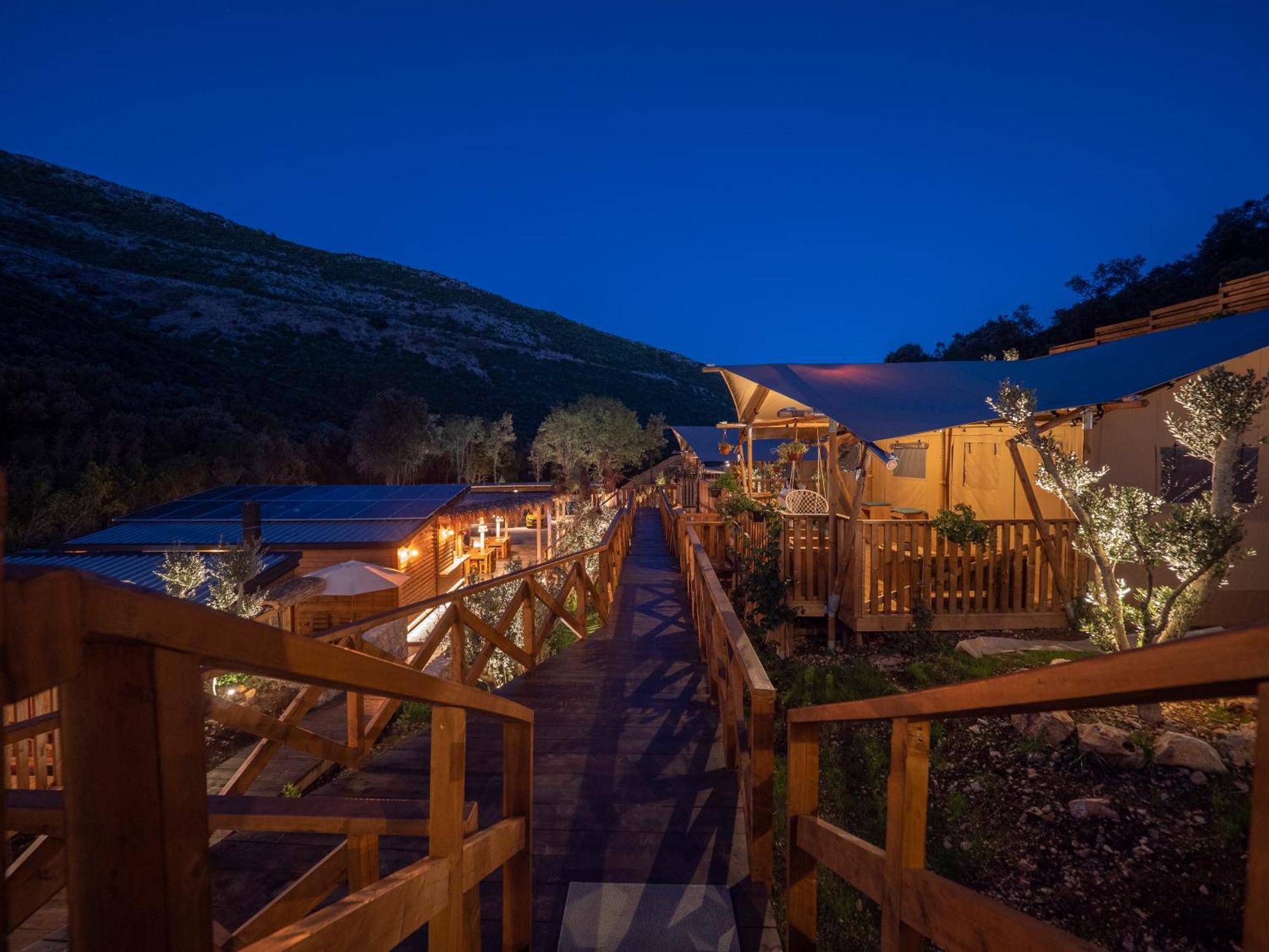 فندق Sea Glamping كوتور المظهر الخارجي الصورة